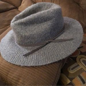 💕  14th & Union Grey Knit Hat
